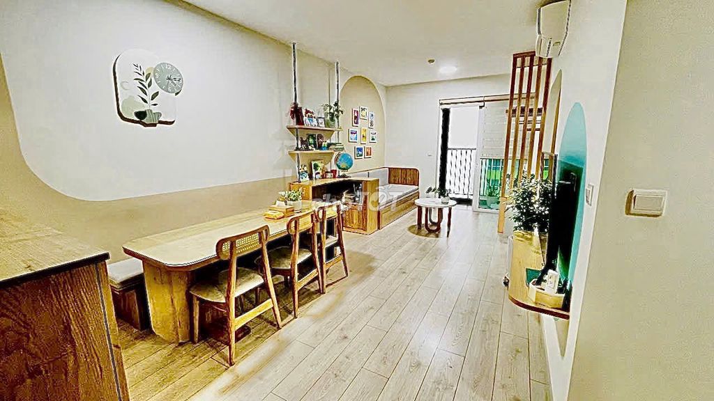 Rent the apartment. A Vista Verde 64m2 room full of utility.