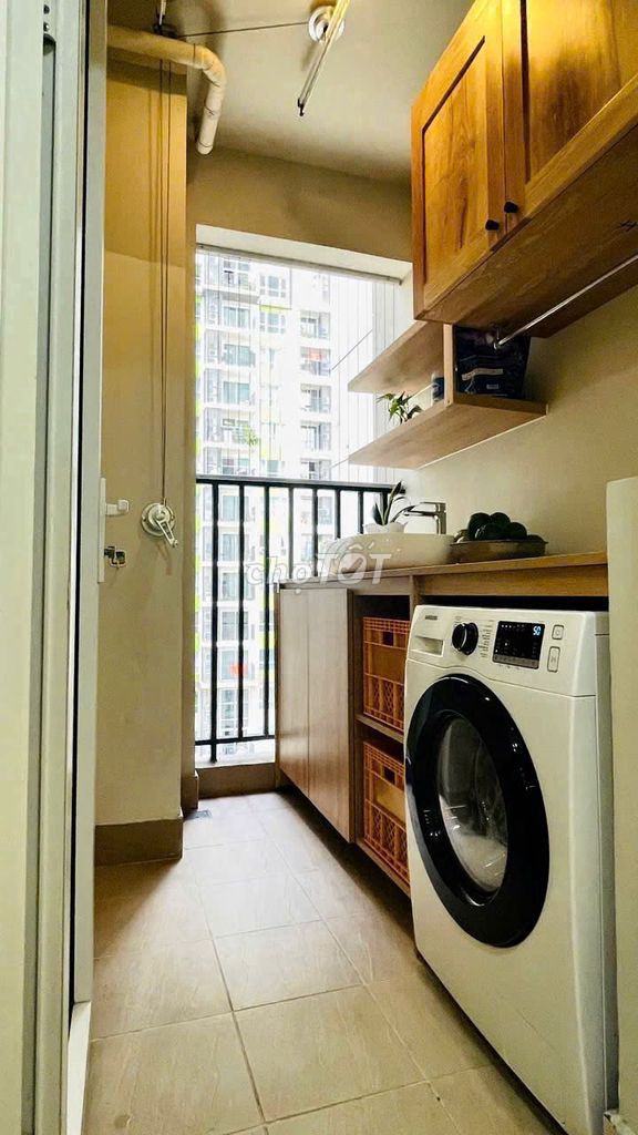 Rent the apartment. A Vista Verde 64m2 room full of utility.