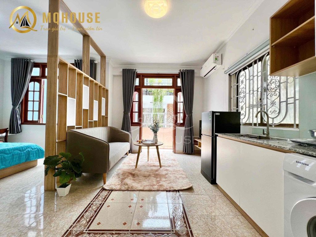 Full-time service apartment separated balcony, private washing machine window right through the cvHVT