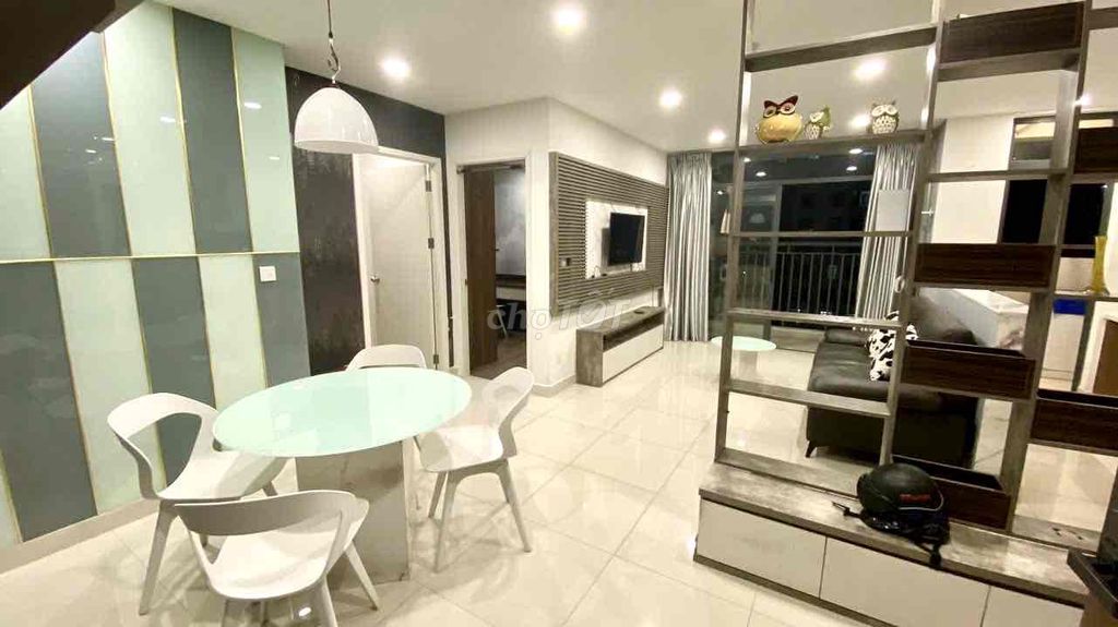 Central Premium is 78 M2 basic interior complete view of District 1