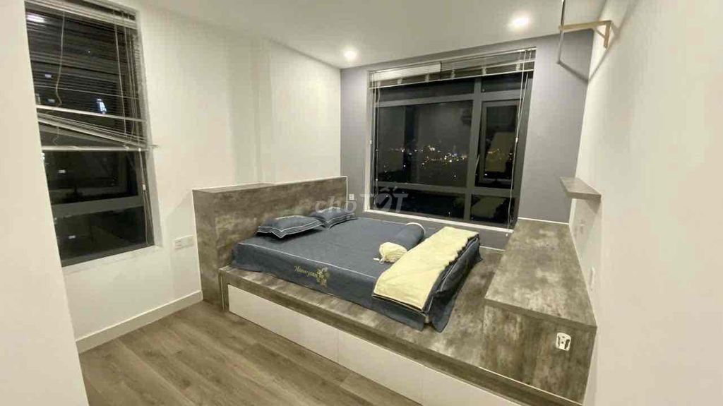 Central Premium is 78 M2 basic interior complete view of District 1