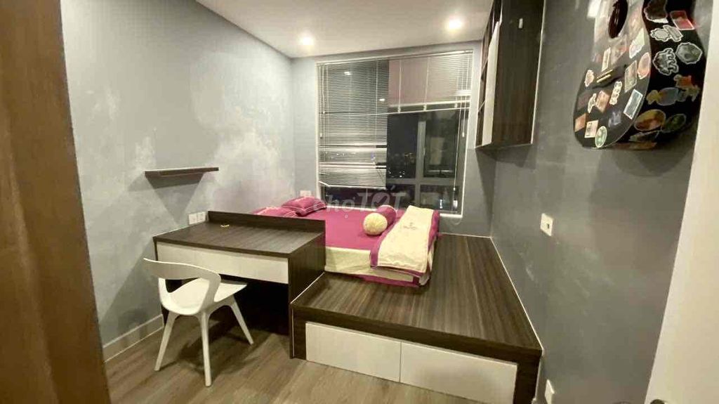 Central Premium is 78 M2 basic interior complete view of District 1