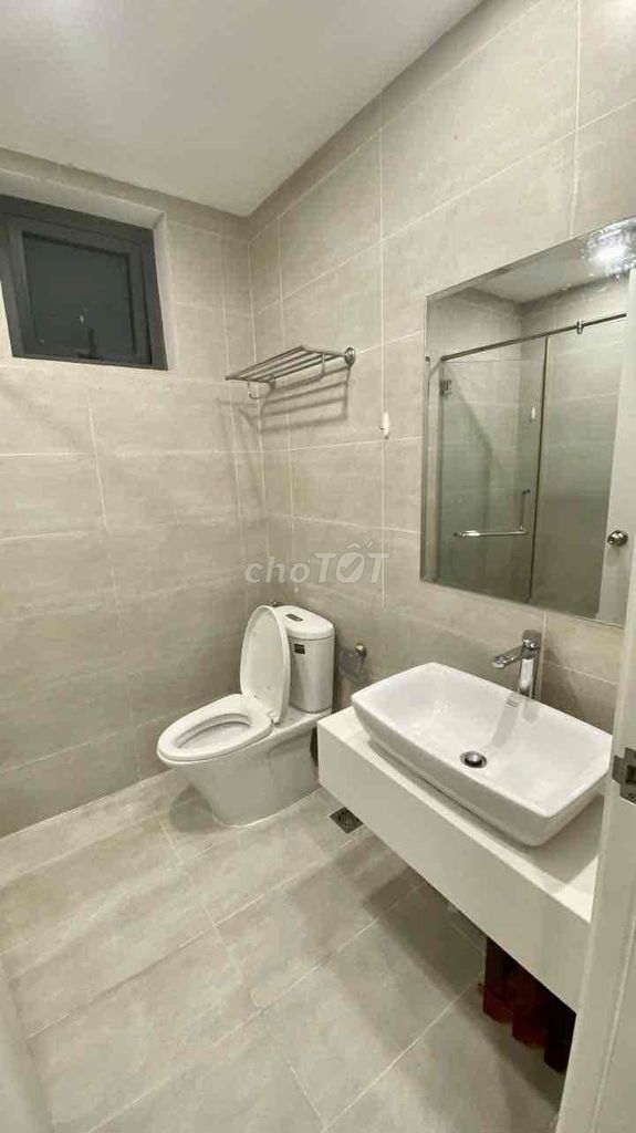 Central Premium is 78 M2 basic interior complete view of District 1