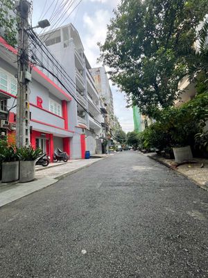 Rent the original house 24/1 Hoàng Dư Khương. area: 7 meters x 20 meters, 2 stories. stt
