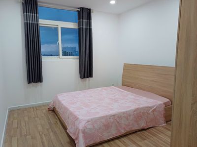 Rent the City Gate Towers apartment, 3 bedrooms, 2 toilets, high-end furniture.