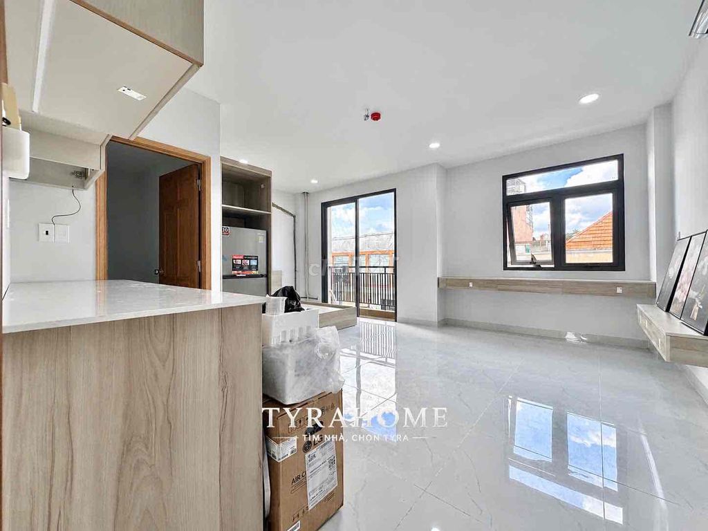 A super hot balcony bedroom - only 8 million?! Nguyễn Kiệm – nice room, R position