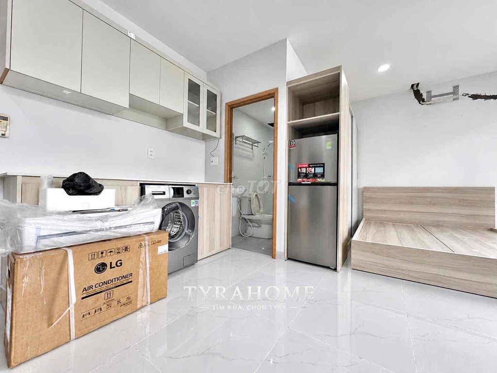 A super hot balcony bedroom - only 8 million?! Nguyễn Kiệm – nice room, R position