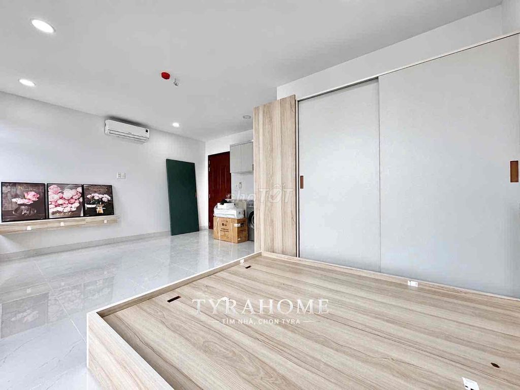 A super hot balcony bedroom - only 8 million?! Nguyễn Kiệm – nice room, R position