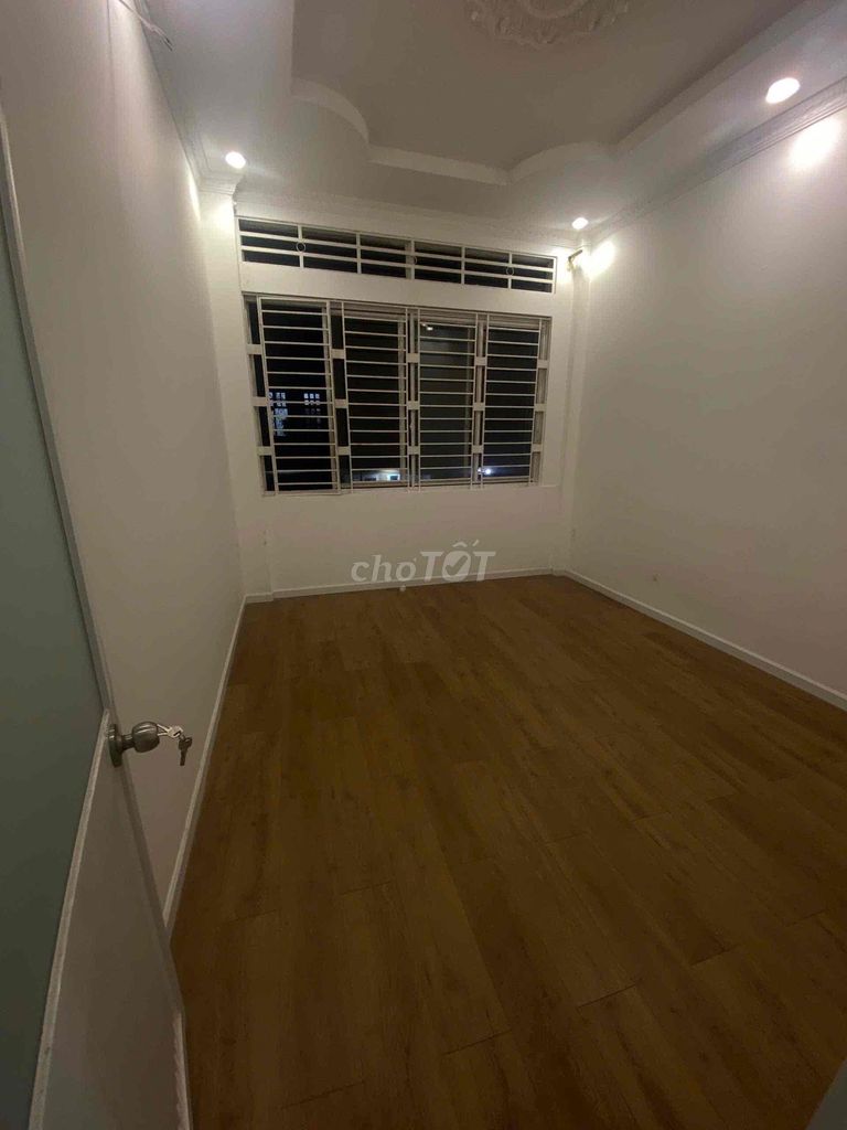 Rent the apartment a kitchen bedroom, full comfort-- 30th Street, P. An Khánh