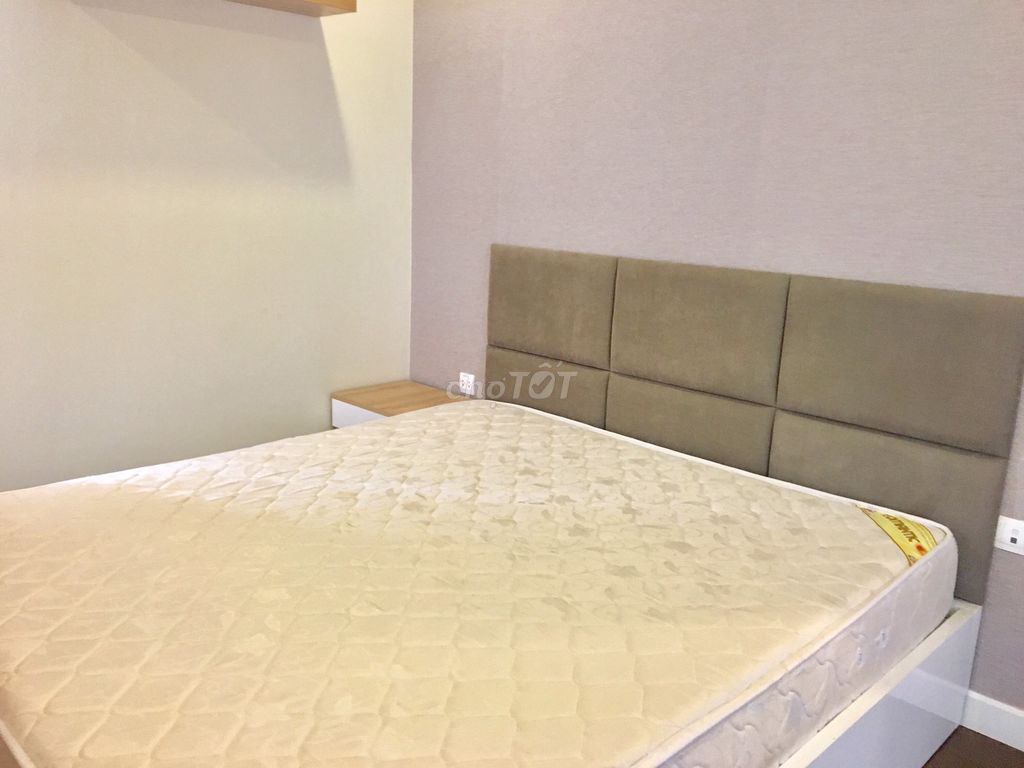 Rent Prince Residence. Two bedrooms, 22 million a month.