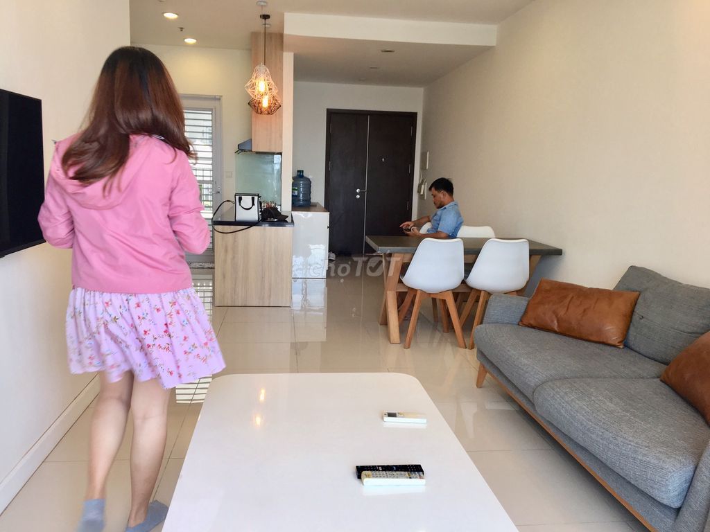 Rent Prince Residence. Two bedrooms, 22 million a month.