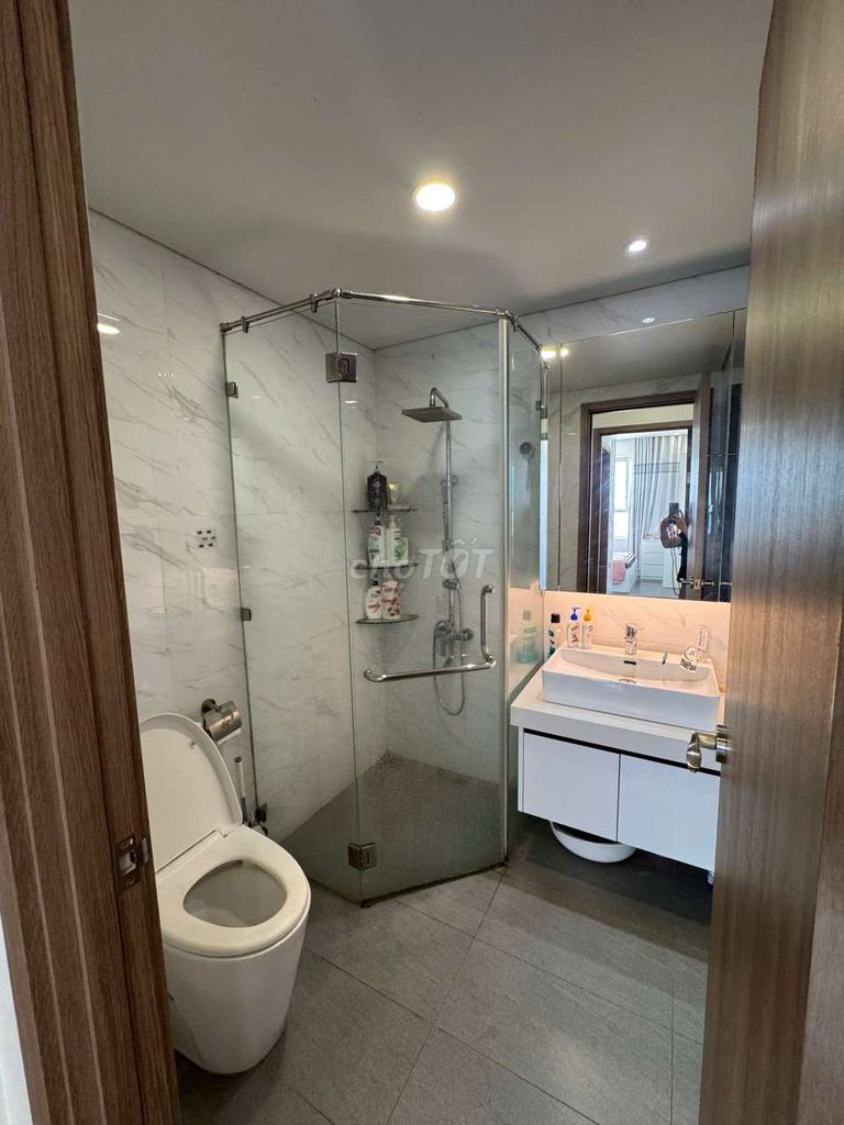 Rent Richstar apartment 90 meters 2-3 Room 2 toilets - Full clothes: 16 million a month.