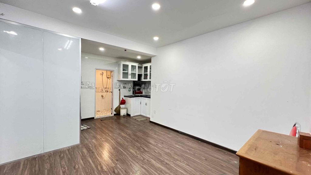 Rent the apartment at 55 meters. Two bedrooms.