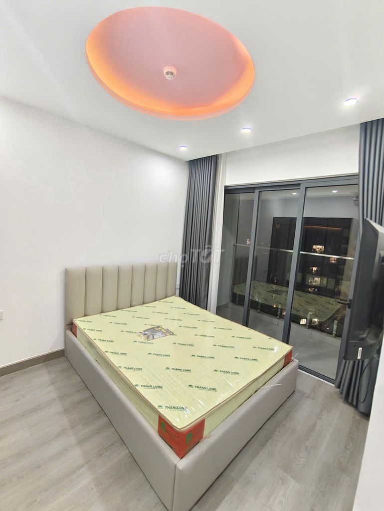 It's the owner of the Alnata hire fee, 85 meters 2 bedroom plus 2 toilets.