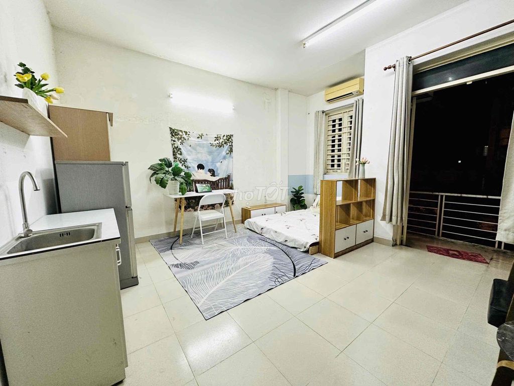 The Bancong studio is right overtte Cộng Hoà super wide-size interior