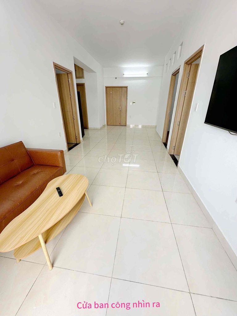 Rent over Tecco, 81 meters, 3 bedrooms, 2 toilets, Full Seven.