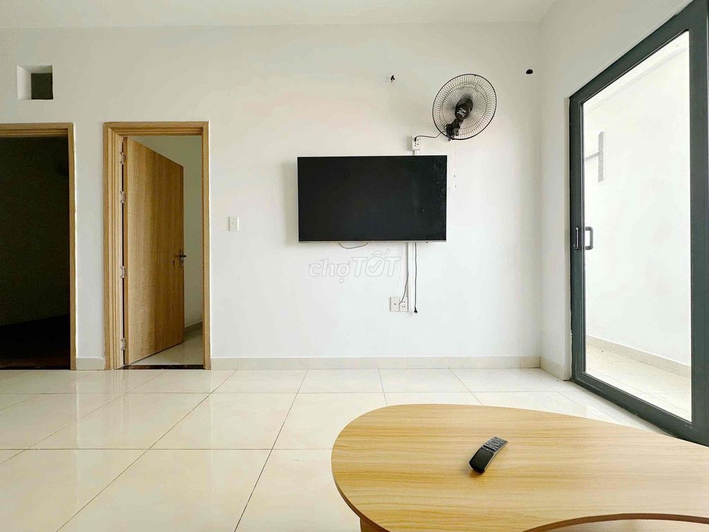 Rent over Tecco, 81 meters, 3 bedrooms, 2 toilets, Full Seven.