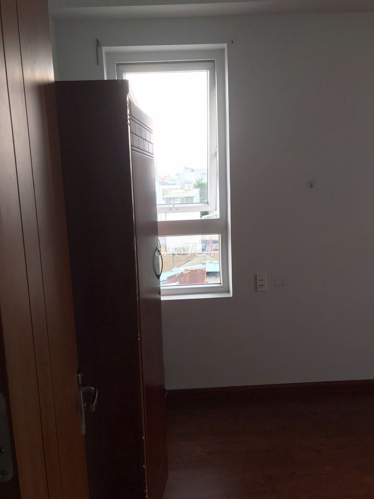Rent 2 bedrooms.