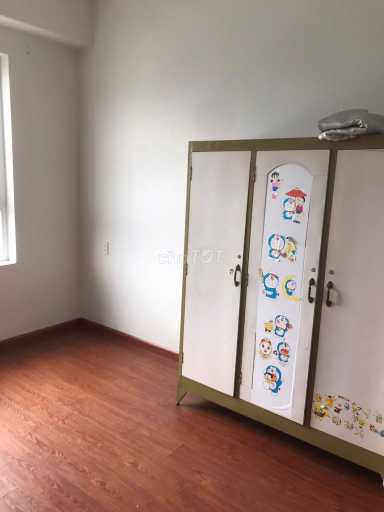Rent 2 bedrooms.
