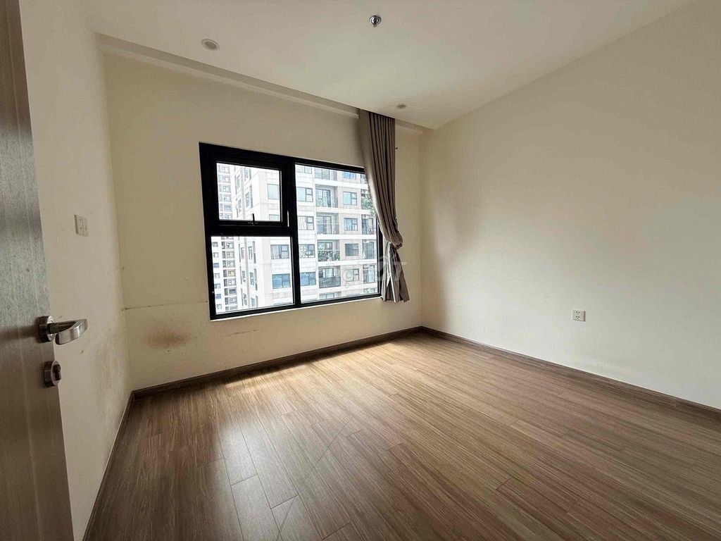 Two bedrooms plus cheap.