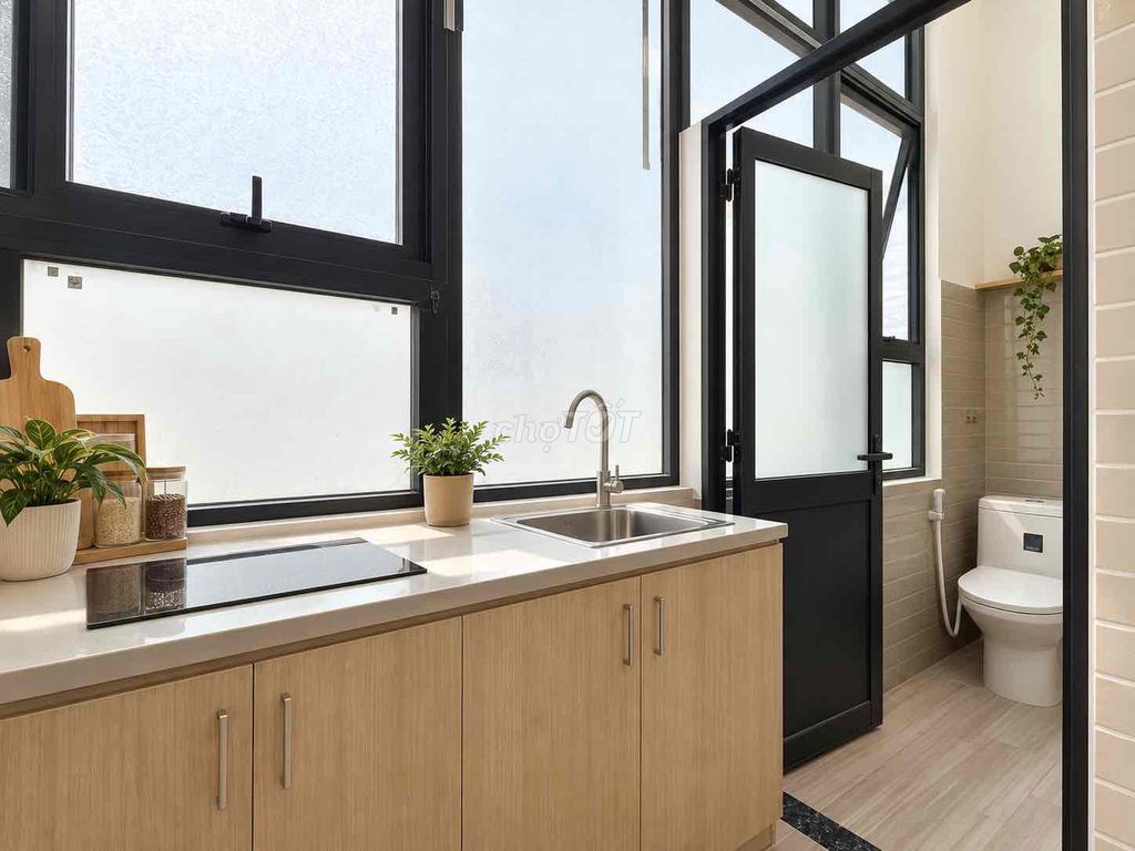 renting the duxlep sky windows near the newly acquiredeon - commercial college