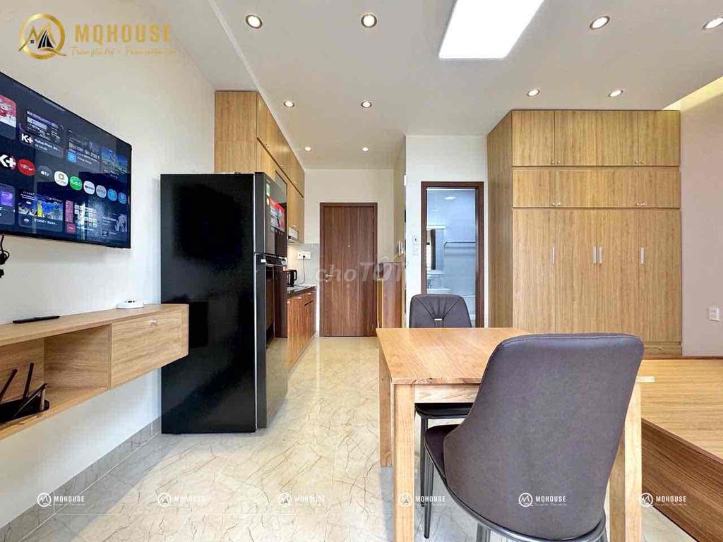 Studio Department of Great Seven Realms has a full-scale interior - mgr