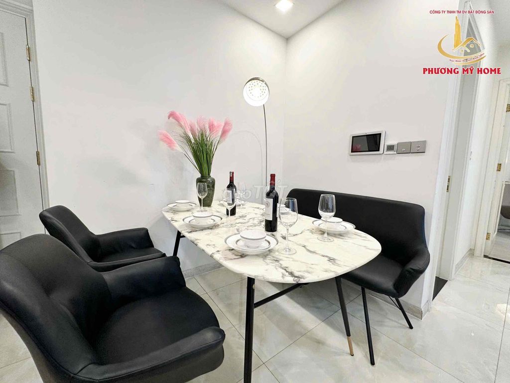 Two golden bedroom 70 M2 full interior - a view of the bittoco river - 33 million a month