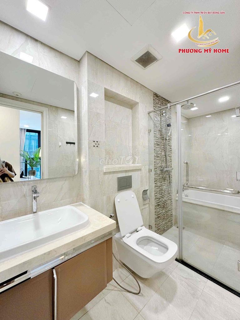 Two golden bedroom 70 M2 full interior - a view of the bittoco river - 33 million a month
