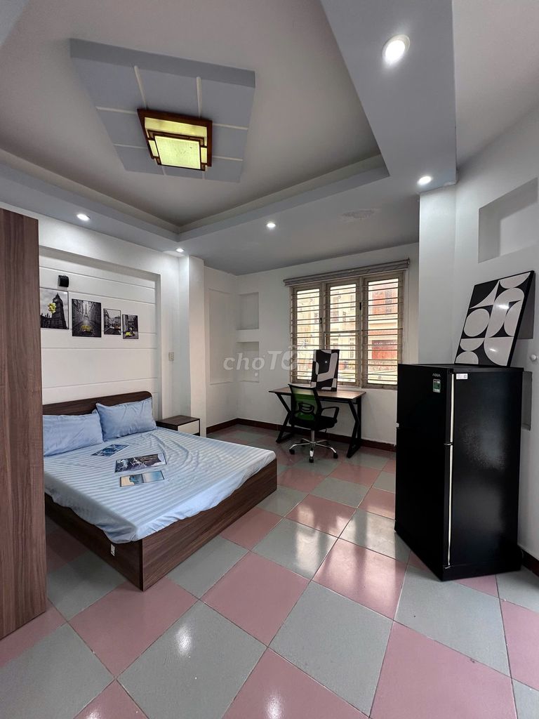 The balcony suite to any of that money.