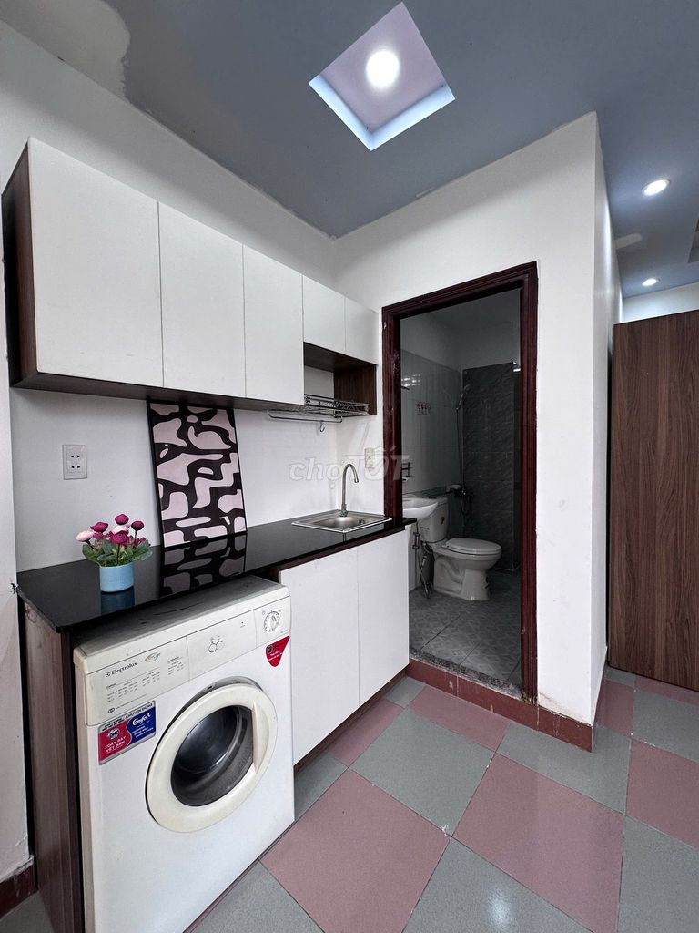 The balcony suite to any of that money.