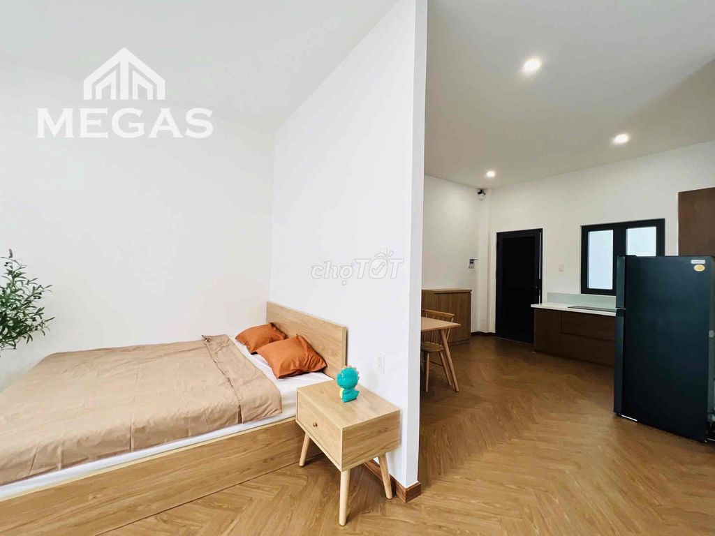 The vippro studio apartment will be cool and comfortable for your guests.
