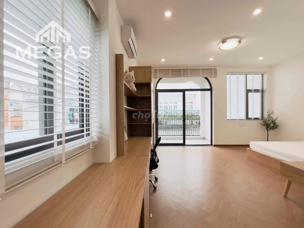 The vippro studio apartment will be cool and comfortable for your guests.