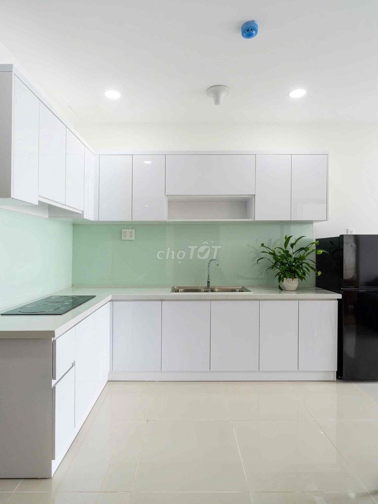 Get the Guardian from two bedrooms. Three bedrooms.