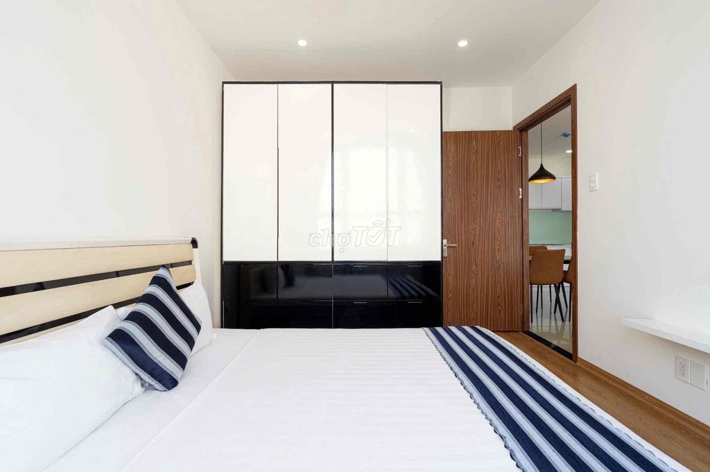 Get the Guardian from two bedrooms. Three bedrooms.