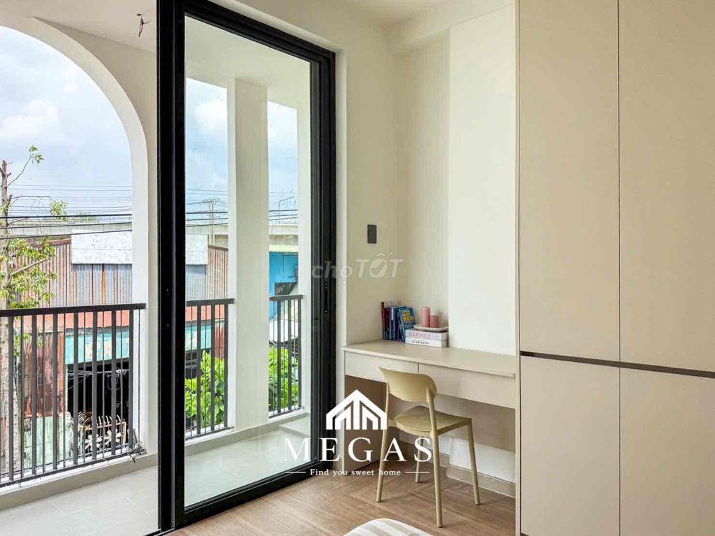 The service apartment is full of microp comfort, full of Tên Lửa.