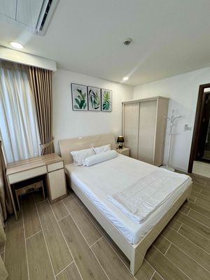 Hired Mindom101. One bedroom two bedroom three. Good.
