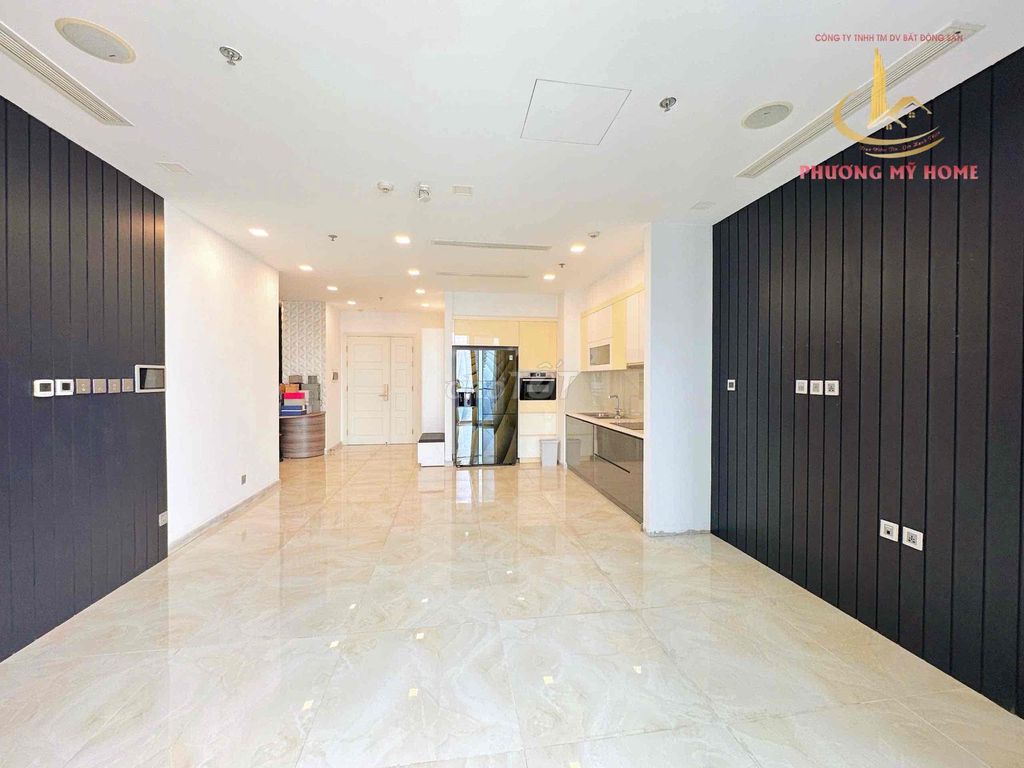 2 bedroom 87 M2 golden river district 1 - View of the most beautiful fireworks - empty