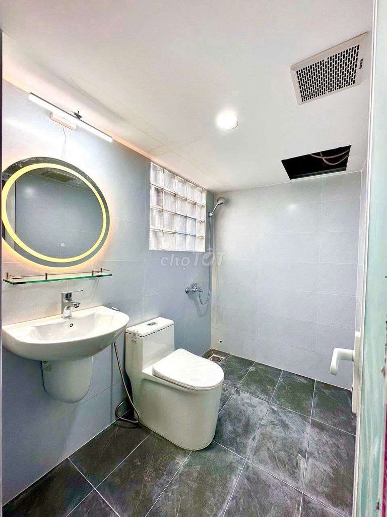 8th county service apartment full of furniture