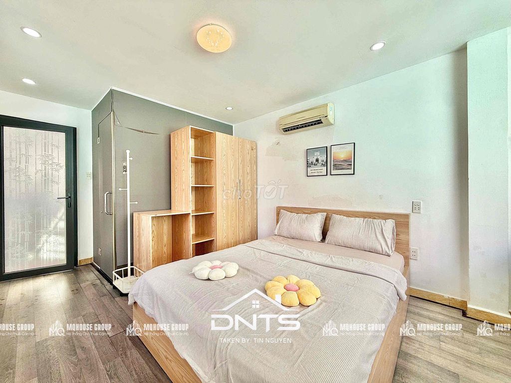 Penthouse 1 .55 m balcony private washing machine, Institute, Metro Bến Thành