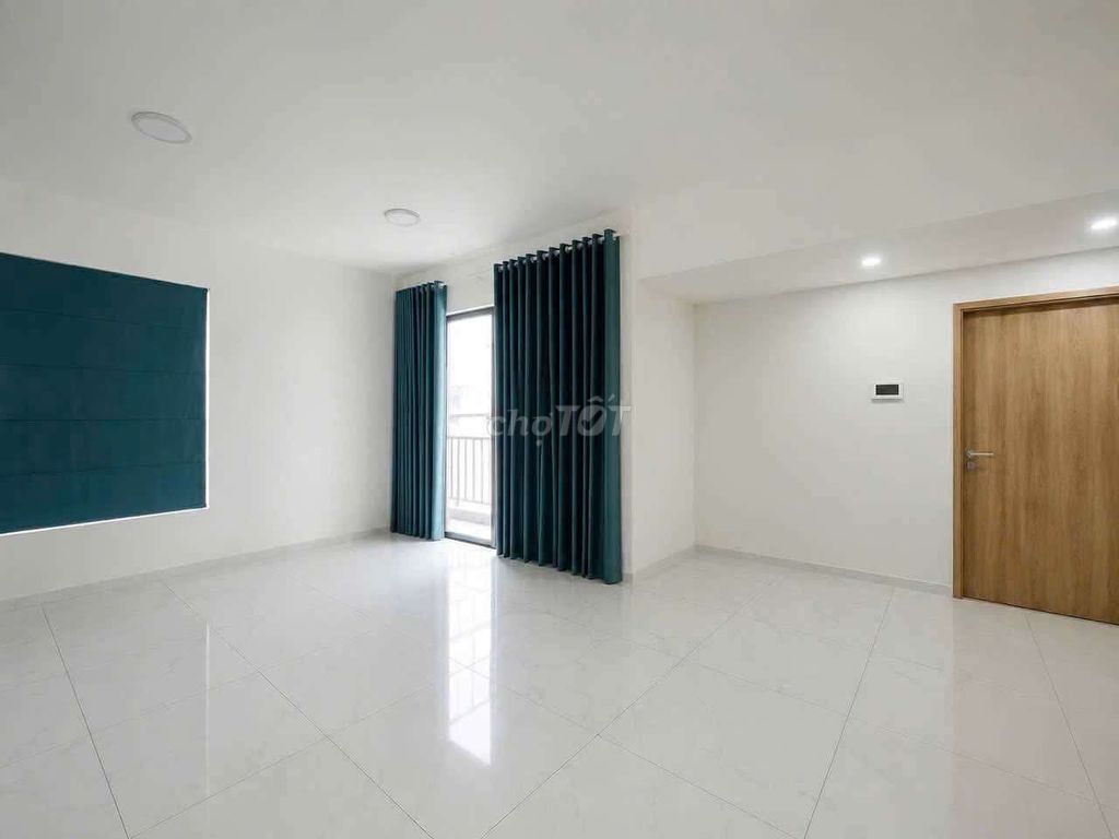 Rent 117 M2 3 alantata bedrooms in the diammond, nice view, empty house right here.