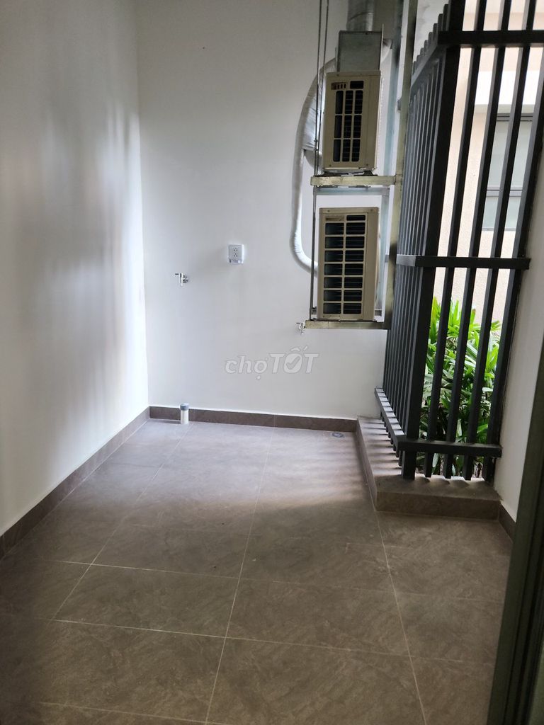 We'll rent ground, Diamond Zone, Celadon City 96 meters, 2 bathrooms, ntcb, right now.