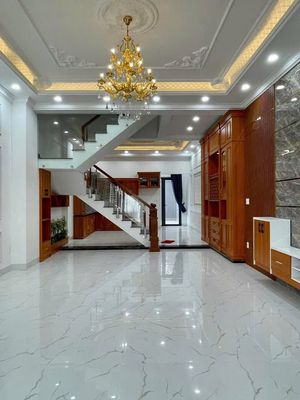 Need to rent hxt 235/3 B Bàu cát-7*12 Q.Tân Bình