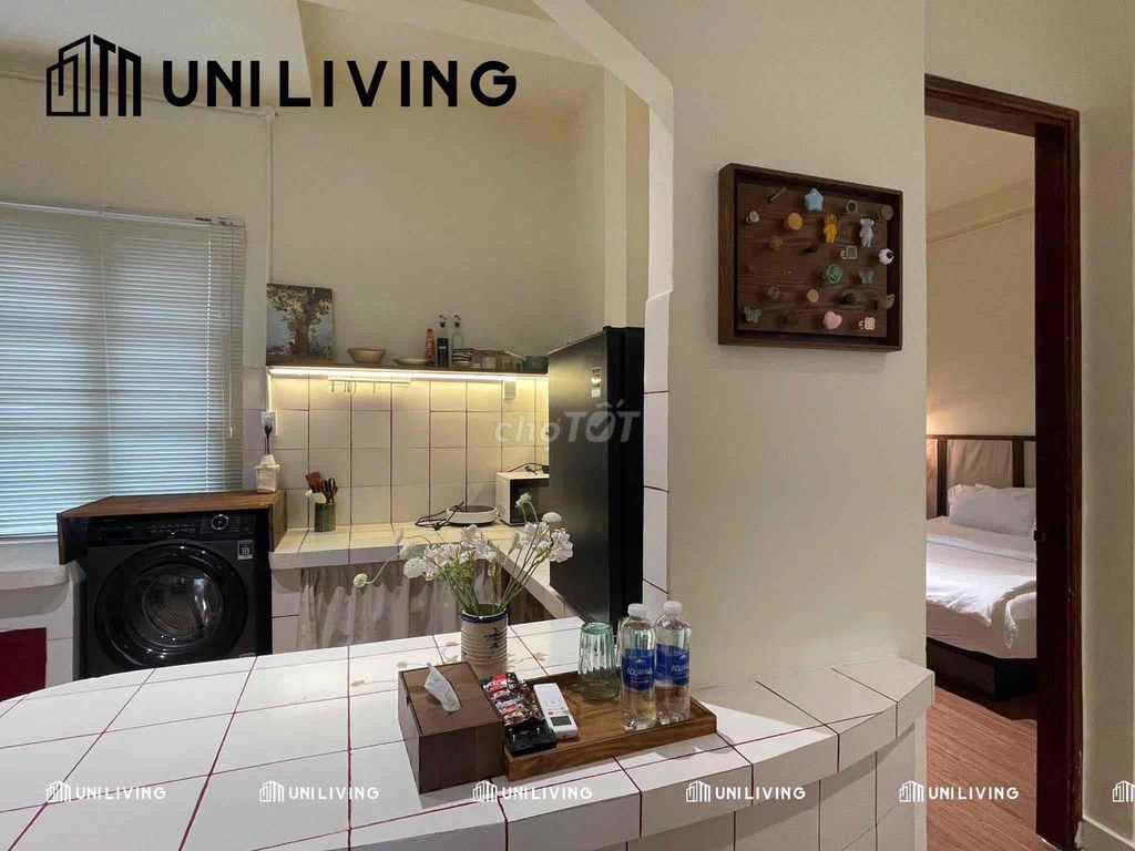 The apartment is one-on-one-point bedroom chill chill chill chill chill right in the middle of the 1-100th district.