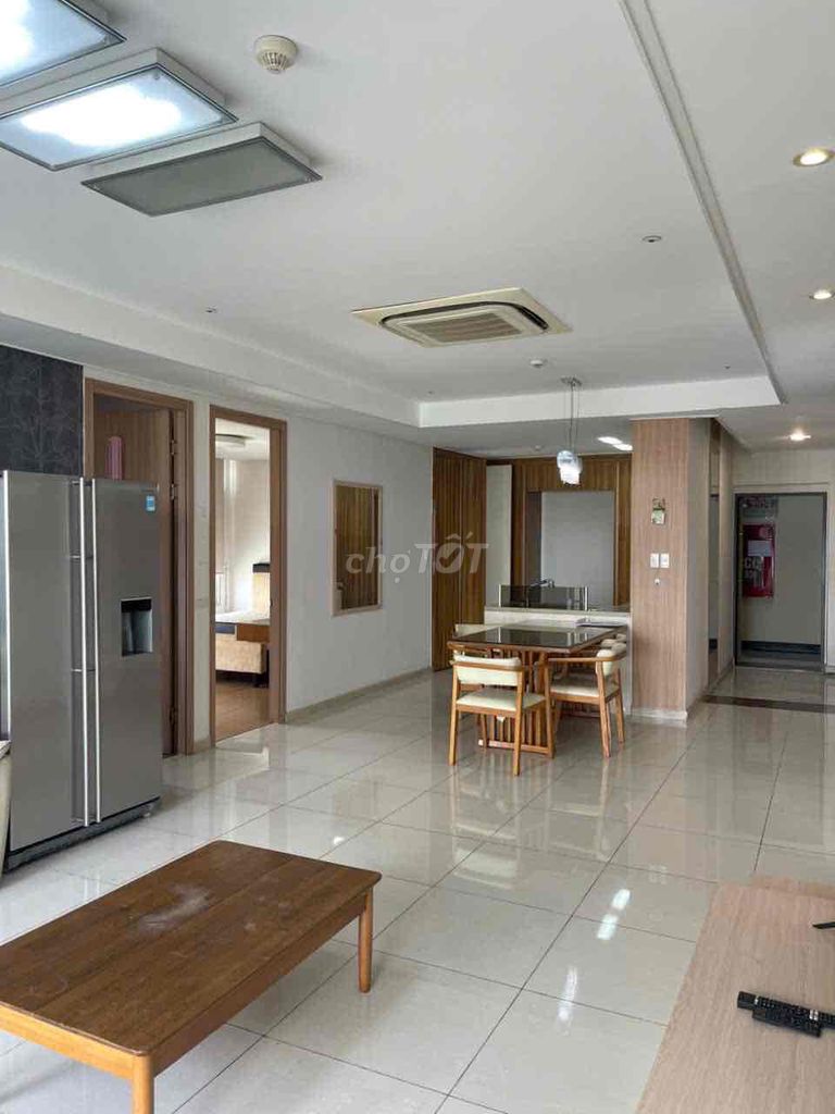 Rent Petro vn Landmark 2 bedroom 102 meters only 14 million
