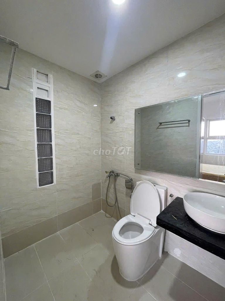 Rent Tân Bình Apartment apartment 2 bedrooms - 2 toilets, 8 million and a half perth rent.