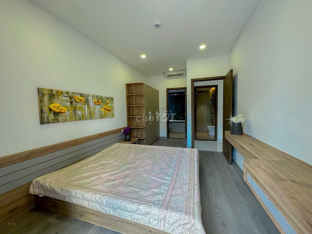 Rent the Brillian, 111 meters 2 bedroom plus 2 toilets, Full interior, at 18 million