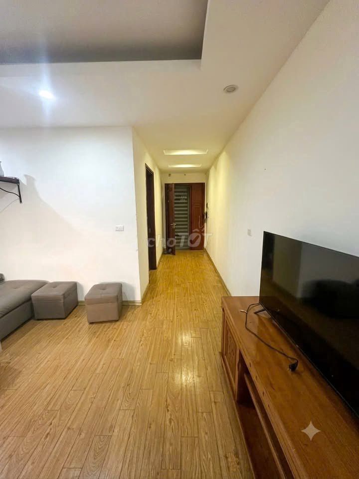 Rent C/c B1 Trường Sa, Ph.P.P., 2 bedrooms, full interior at 12 million a month.