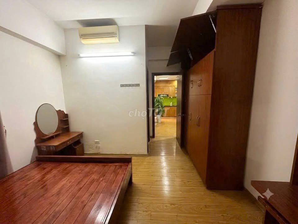 Rent C/c B1 Trường Sa, Ph.P.P., 2 bedrooms, full interior at 12 million a month.