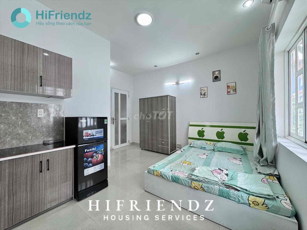 apartment 22 M2 window full interior murder university winning and University of Syria