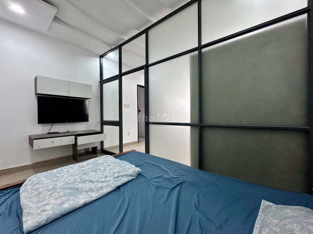 Rent a kitchen bedroom - full furniture, near the bridge